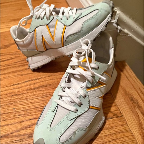 New Balance Shoes - New Balance White and Mint Athletic Shoes